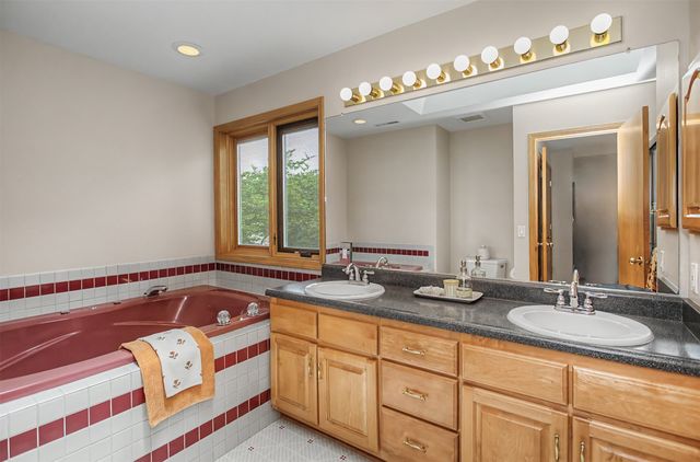 3020 Redbud Circle, Ames, IA 50014