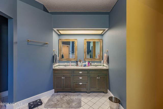 8404 NESBITT Road, Macclenny, FL 32063