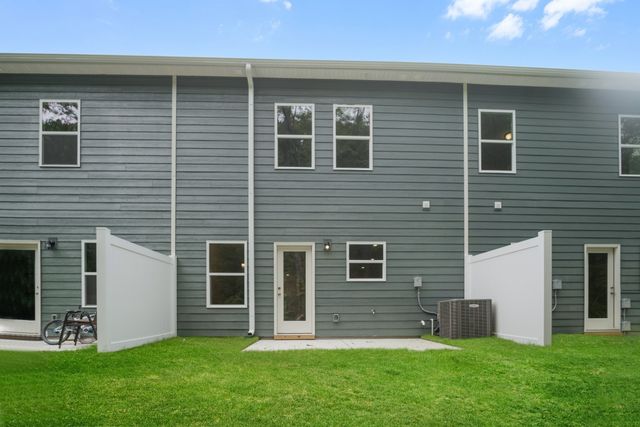 105 Ironhorse Way, Dickson, TN 37055