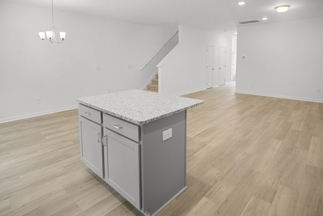 105 Ironhorse Way, Dickson, TN 37055