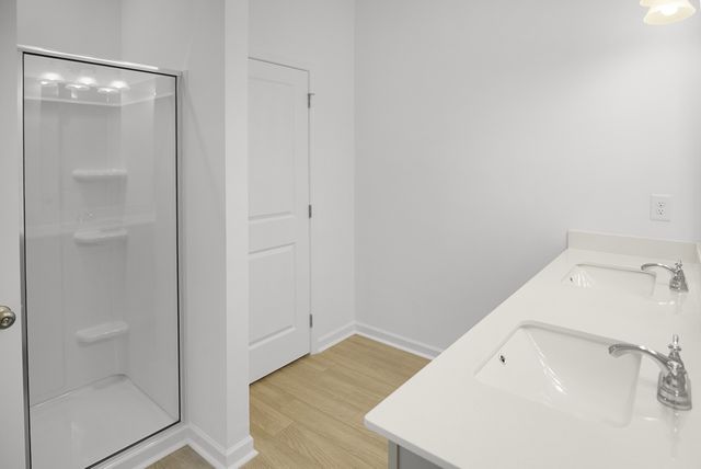 105 Ironhorse Way, Dickson, TN 37055