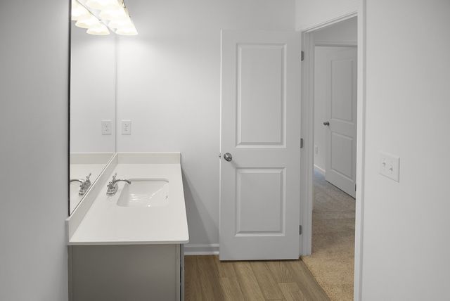 105 Ironhorse Way, Dickson, TN 37055