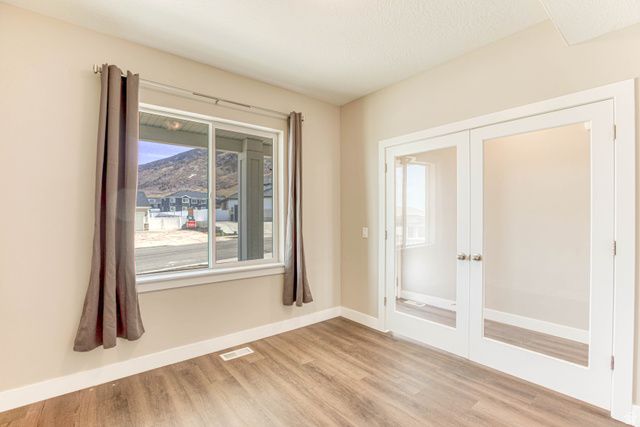 454 S CORNER VIEW DR, Tooele, UT 84074