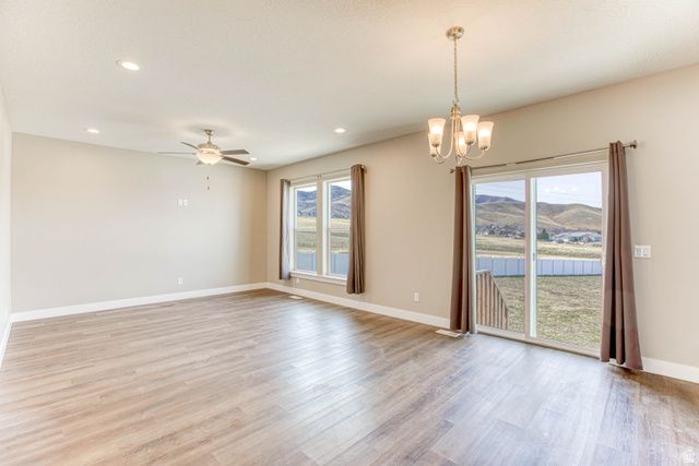 454 S CORNER VIEW DR, Tooele, UT 84074
