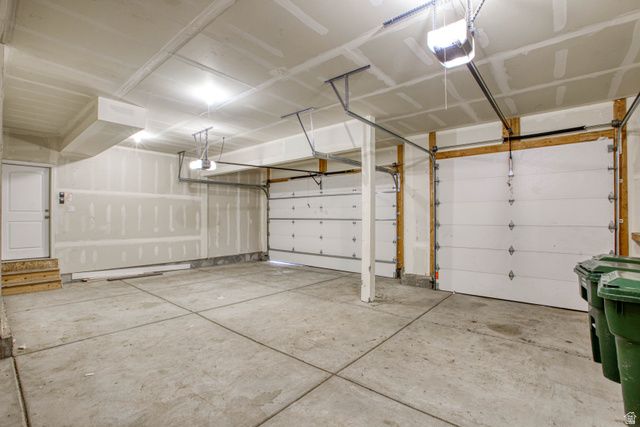 454 S CORNER VIEW DR, Tooele, UT 84074