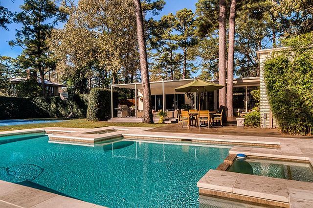 11535 Green Oaks Drive, Piney Point Village, TX 77024