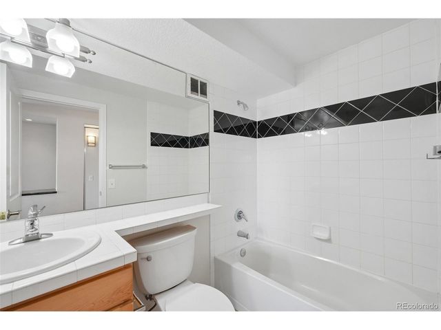 1150 Vine St 806, Denver, CO 80206
