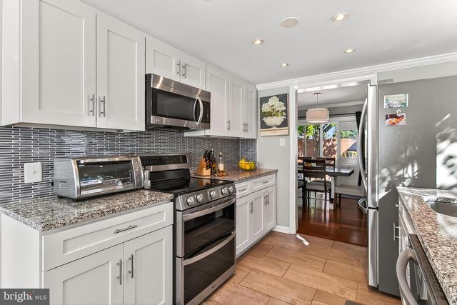 7206 LAVENDER LN, Springfield, VA 22150