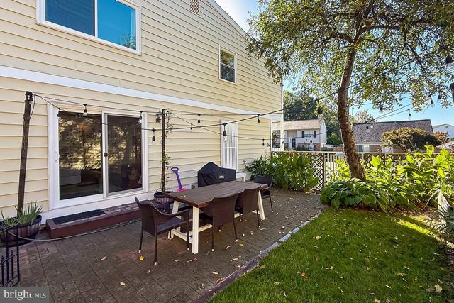 7206 LAVENDER LN, Springfield, VA 22150