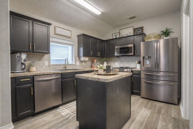 5049 Willow Point Drive, Conroe, TX 77303