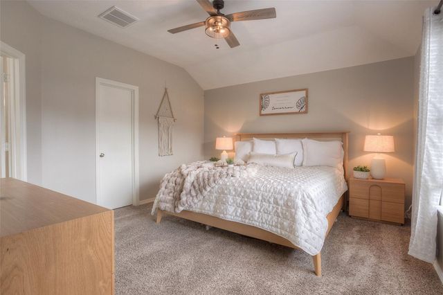 5049 Willow Point Drive, Conroe, TX 77303