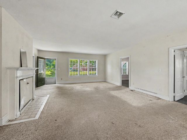 305 Geddes Avenue, Charleston, SC 29407