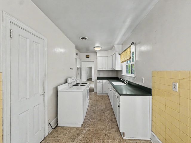 305 Geddes Avenue, Charleston, SC 29407