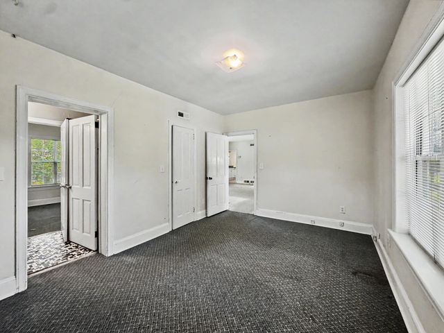 305 Geddes Avenue, Charleston, SC 29407