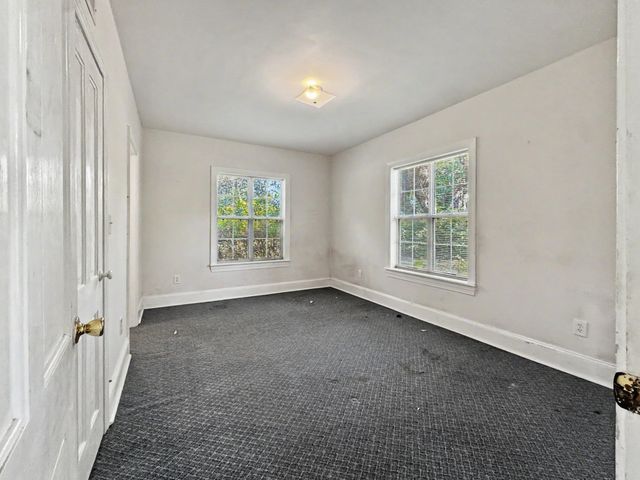 305 Geddes Avenue, Charleston, SC 29407