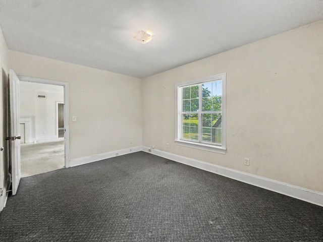 305 Geddes Avenue, Charleston, SC 29407