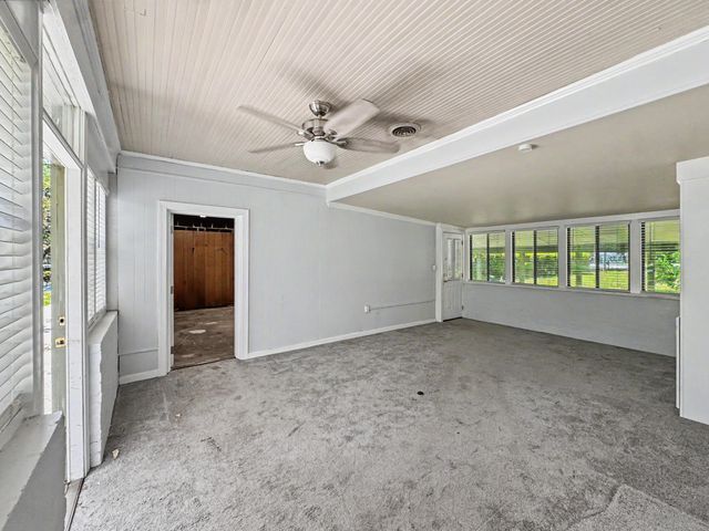 305 Geddes Avenue, Charleston, SC 29407