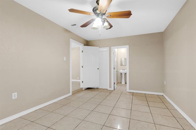 10449 Castleton Street, Houston, TX 77016