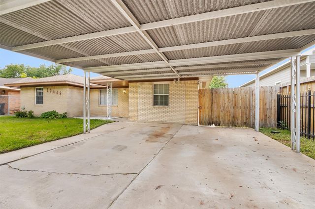 10449 Castleton Street, Houston, TX 77016
