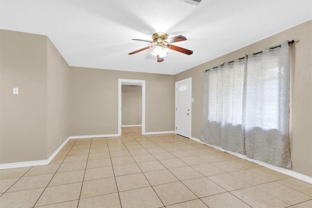 10449 Castleton Street, Houston, TX 77016