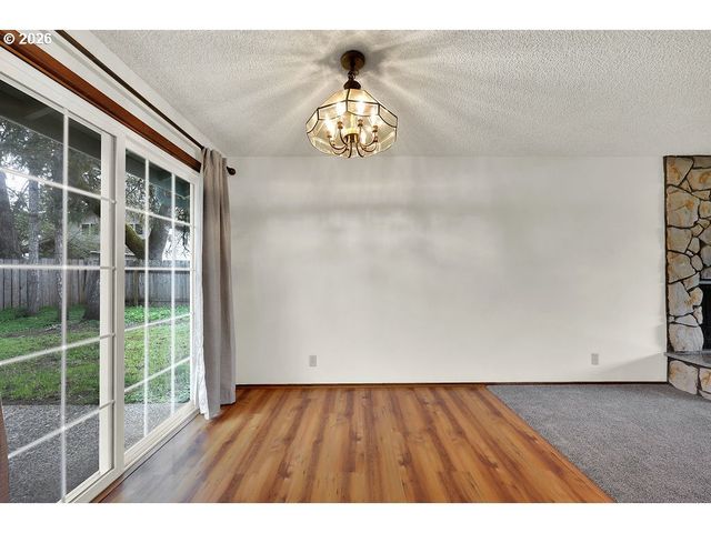 25122 CHENEY Dr, Veneta, OR 97487