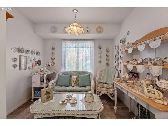 4246 Ne 125TH Pl, Portland, OR 97230