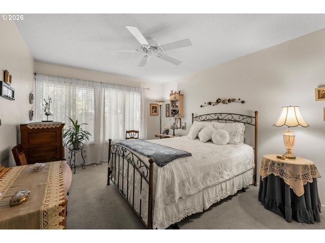4246 Ne 125TH Pl, Portland, OR 97230
