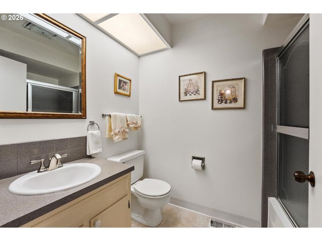 4246 Ne 125TH Pl, Portland, OR 97230