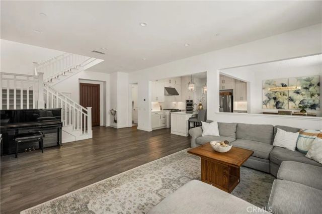 61 Furlong, Irvine, CA 92602