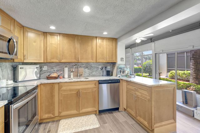 66 Capri B, Delray Beach, FL 33484