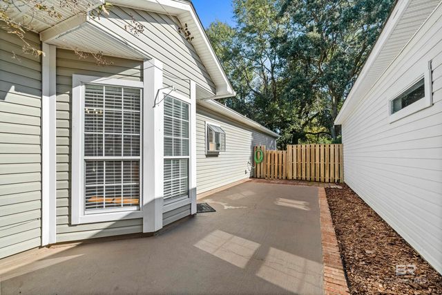 27 Cottage Drive, Fairhope, AL 36532