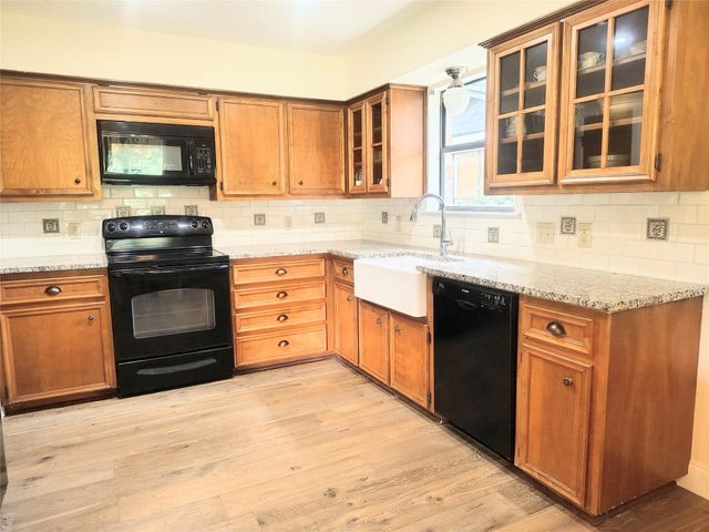158 Augusta DR, Wimberley, TX 78676