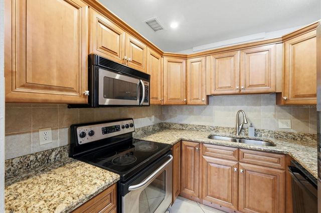 4805 RILMA AVENUE 106, Sarasota, FL 34234