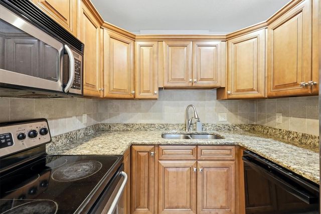 4805 RILMA AVENUE 106, Sarasota, FL 34234