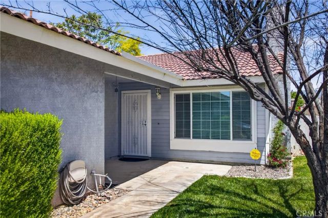 43970 Moonlighting Drive, Hemet, CA 92544