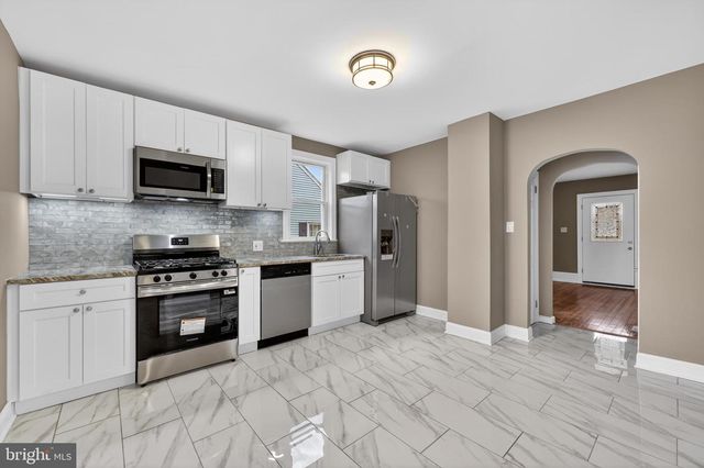 312 W MONROE AVE, Magnolia, NJ 08049