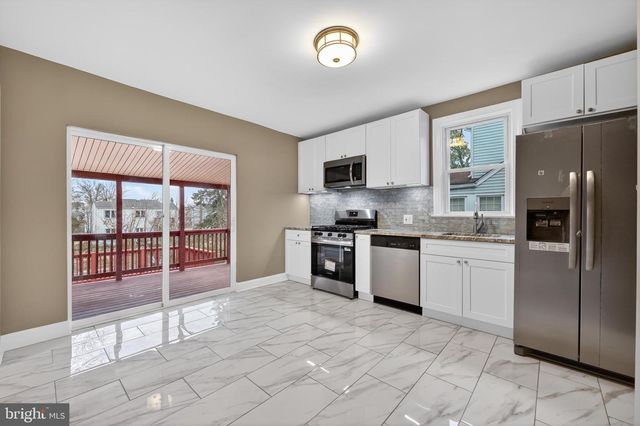 312 W MONROE AVE, Magnolia, NJ 08049