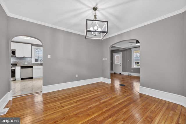 312 W MONROE AVE, Magnolia, NJ 08049