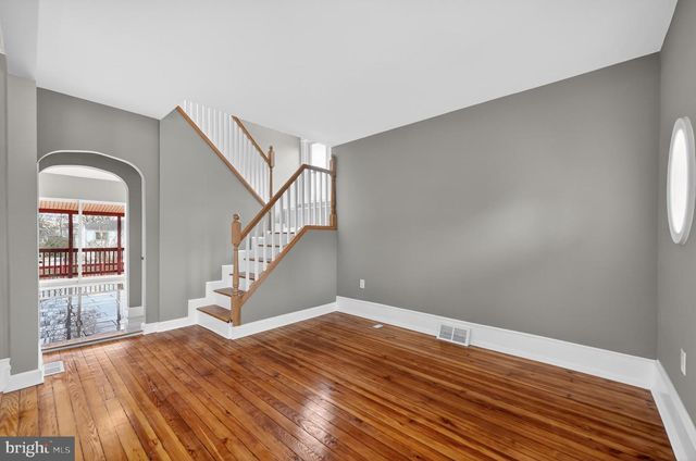 312 W MONROE AVE, Magnolia, NJ 08049