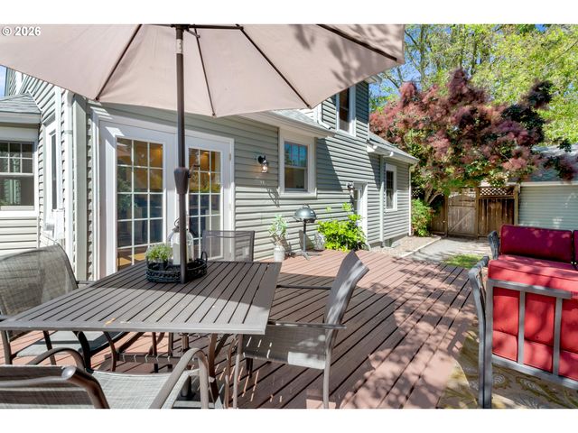 8100 Sw LOCUST St, Portland, OR 97223