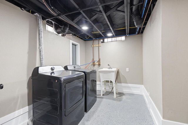 4109 N 40th STREET, Milwaukee, WI 53216