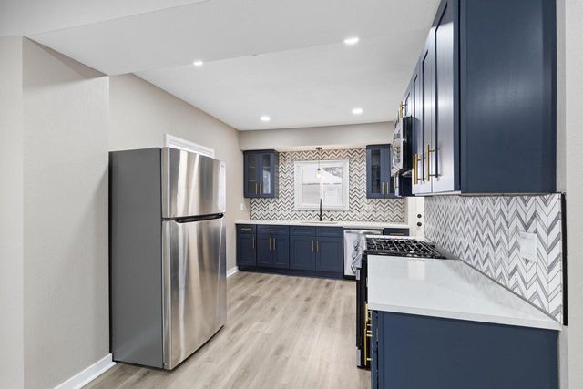 4109 N 40th STREET, Milwaukee, WI 53216