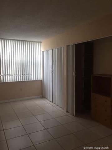 17890 W Dixie Highway 106, North Miami Beach, FL 33160