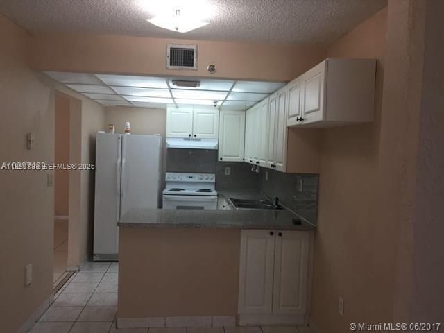 17890 W Dixie Highway 106, North Miami Beach, FL 33160