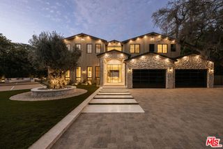 2130 Mandeville Canyon Road, Los Angeles, CA 90049