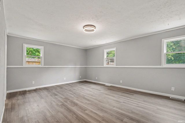 52854 Francis Street, South Bend, IN 46637