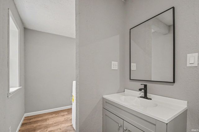 52854 Francis Street, South Bend, IN 46637
