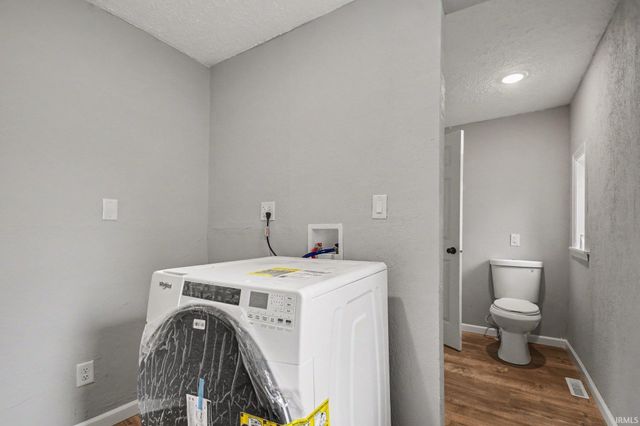 52854 Francis Street, South Bend, IN 46637