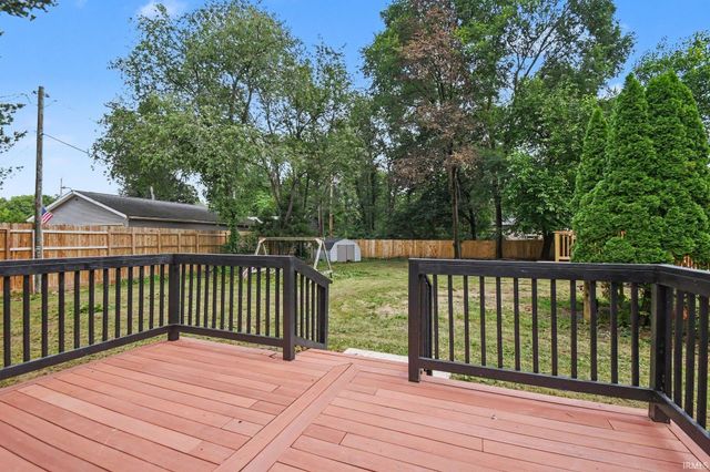 52854 Francis Street, South Bend, IN 46637
