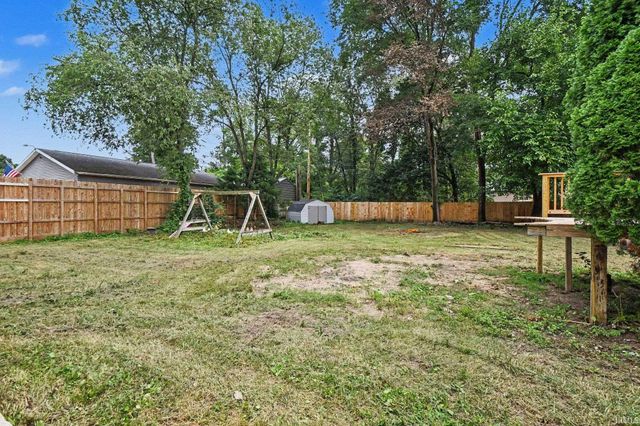 52854 Francis Street, South Bend, IN 46637